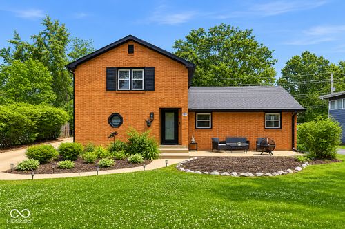 129 Sadlier Dr, Indianapolis, IN, 46219-5029 | Card Image