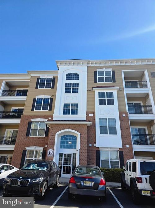 1043 Halifax Pl, Hamilton, NJ, 08619-2081 | Card Image