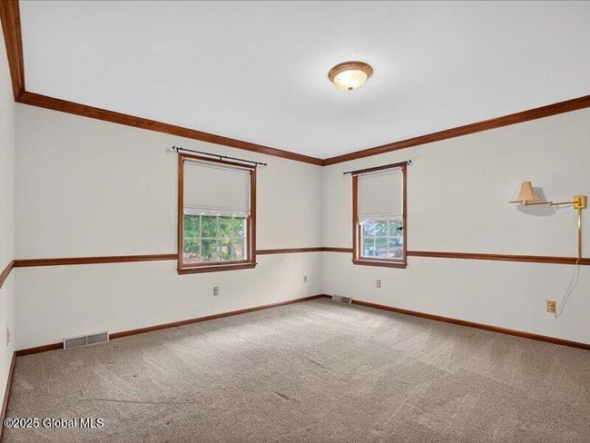 3077 New Williamsburg Dr, House other with 4 bedrooms, 4 bathrooms and 6 parking in Schenectady NY | Image 37
