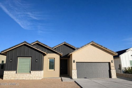 7712 Celestial St, Las Cruces, NM, 88012-8063 | Card Image