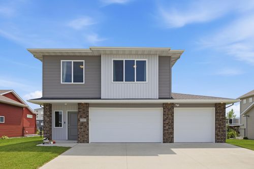 1207 Southwood Dr, Dilworth, MN, 56529-1253 | Card Image