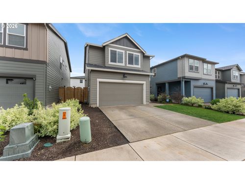 2983 Fenya St, Springfield, OR, 97477-7945 | Card Image