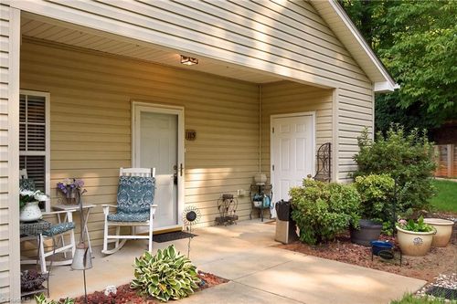 115 E Brick Walk Ct, Mocksville, NC, 27028-2796 | Card Image