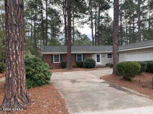 75 Merion Cir, Pinehurst, NC, 28374-9086 | Card Image