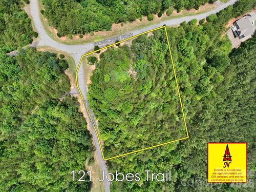 35-121 Jobes Trl, Mill Spring, NC, 28756-5834 | Card Image