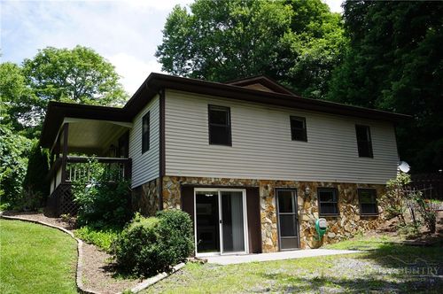 116 Brandiwood Est, West Jefferson, NC, 28694-7317 | Card Image