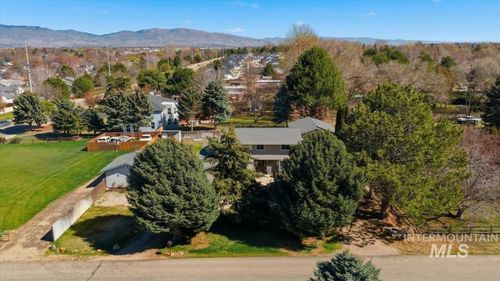 3060 S Black Hills Dr, Boise, ID, 83709-4002 | Card Image