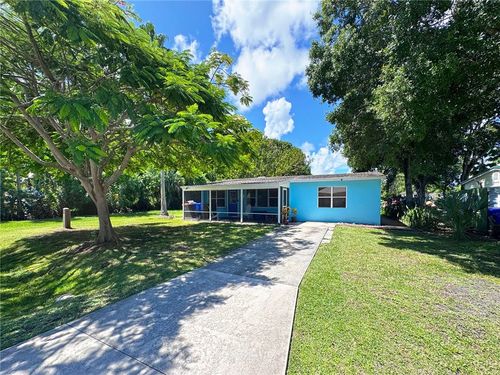 1411 4th Ct, Vero Beach, FL, 32960-5817 | Card Image