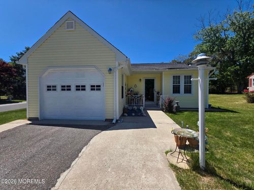 52-24 Milford Ave, Whiting, NJ, 08759-2064 | Card Image