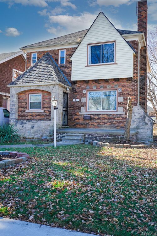 5911 Audubon Rd, Detroit, MI, 48224-2601 | Card Image