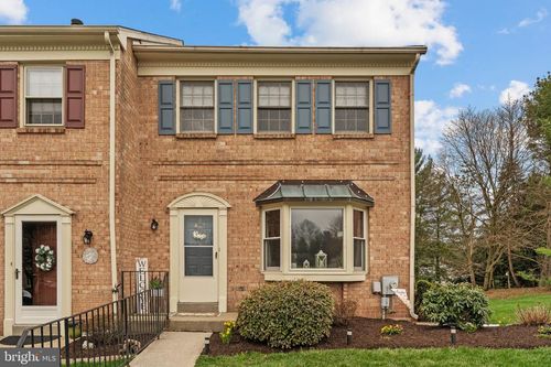 463 Franklin Ct, TRAPPE, PA, 19426-2247 | Card Image