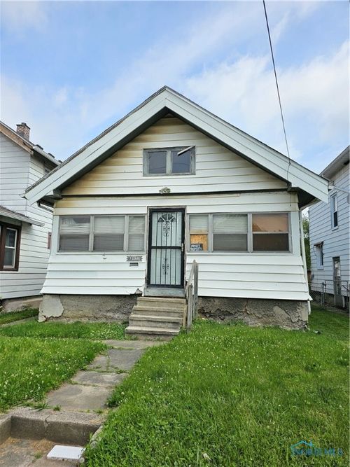 1303 Albert Street, Toledo, OH, 43605 | Card Image