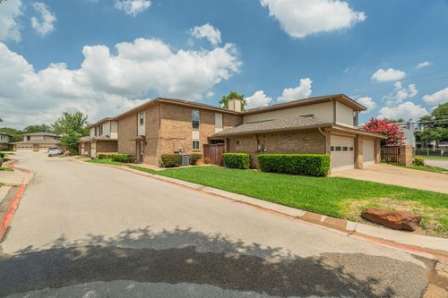 1 Rockwood Cir, Bedford, TX, 76021-5602 | Card Image