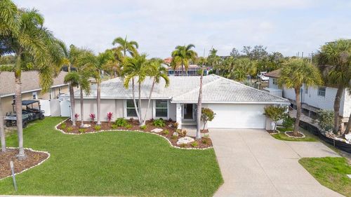 3807 48th Ave S, ST PETERSBURG, FL, 33711-4601 | Card Image
