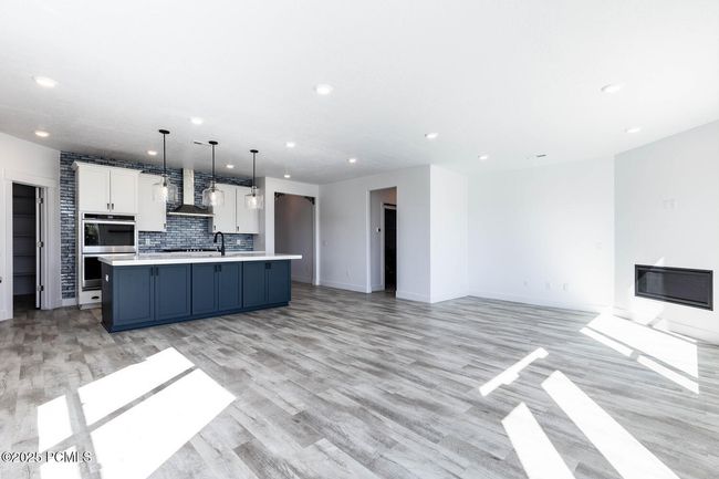 1112 N Springer View Loop, House other with 4 bedrooms, 5 bathrooms and null parking in Midway UT | Image 8