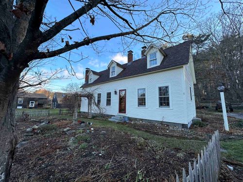 6 Sprague Ln, North Swanzey, NH, 03431-4556 | Card Image