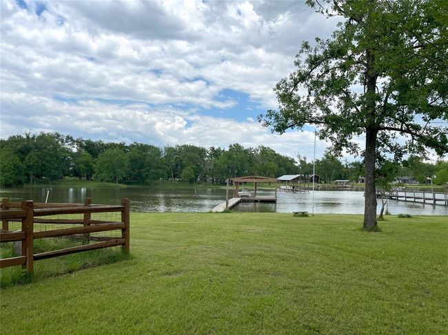 Side Yard View | Image 11
