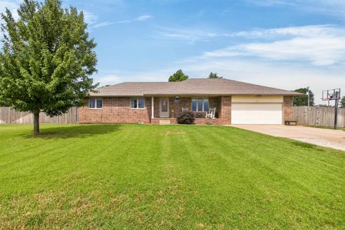 615 Morningside St, Norwich, KS, 67118-9343 | Card Image