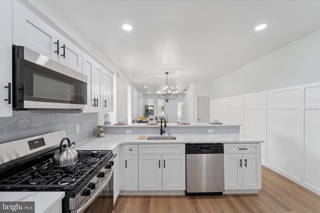 25 N Brown St, Home with 3 bedrooms, 3 bathrooms and null parking in GLOUCESTER CITY NJ | Image 5
