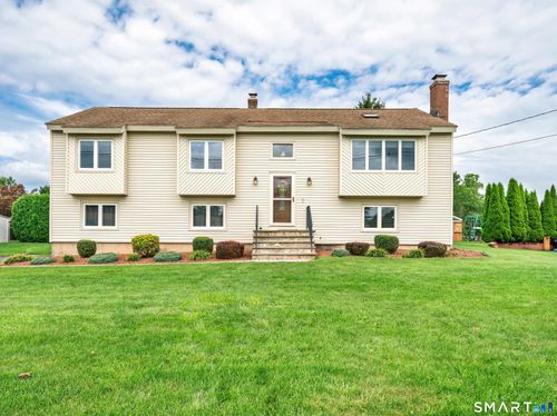 49 School House Rd, Wallingford, CT, 06492-3433 | Card Image