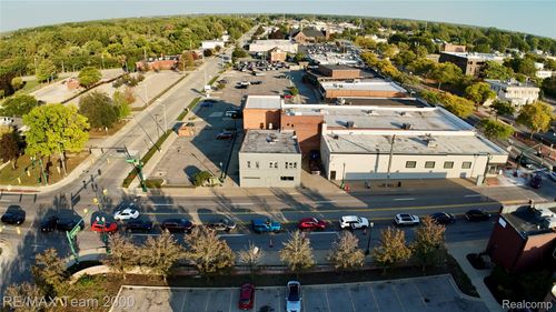 3519 S Wayne Rd, Wayne, MI, 48184-1271 | Card Image