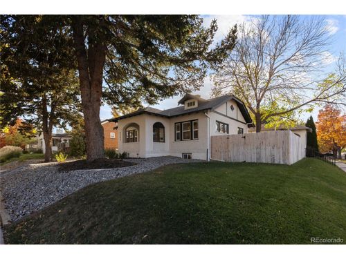 2289 N Glencoe St, Denver, CO, 80207-3834 | Card Image