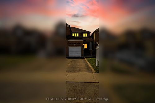 32 Summerdale Cres, Brampton, ON, L6X4V8 | Card Image