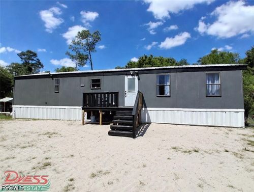 5320 Pioneer 8th St, CLEWISTON, FL, 33440-9432 | Card Image