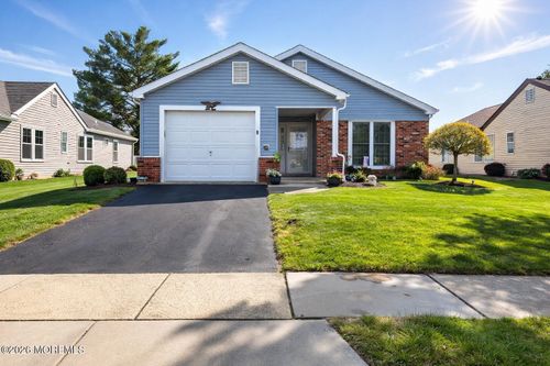 9 Romford Ln, Manchester, NJ, 08759-6651 | Card Image