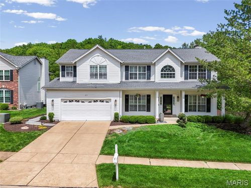 815 Kiefer Trails Dr, Ballwin, MO, 63021-6079 | Card Image