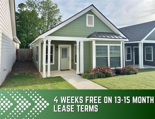 707 Ne Heights Ln, Bentonville, AR, 72712-3097 | Card Image