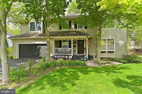 2 Maiden Ln, Toms River, NJ, 08753-7553 | Card Image