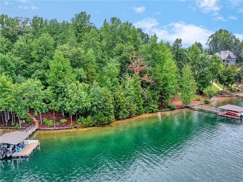752 Woods Edge Dr, Seneca, SC, 29672-0678 | Card Image