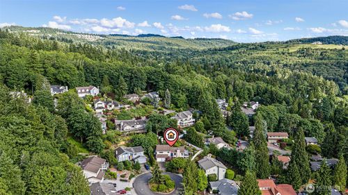 5712 141st Pl Se, Bellevue, WA, 98006-4314 | Card Image