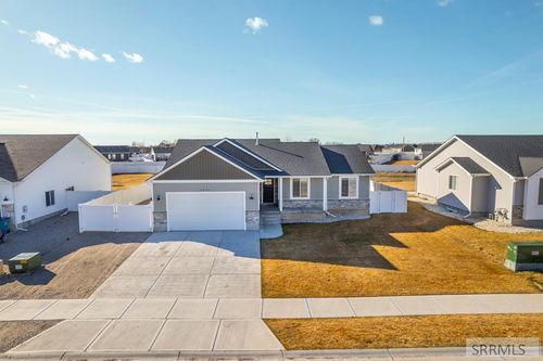 3953 Ventura Ave, Idaho Falls, ID, 83401-1577 | Card Image