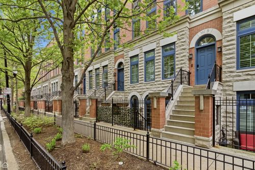 b-361 W Superior St, Chicago, IL, 60654-3515 | Card Image