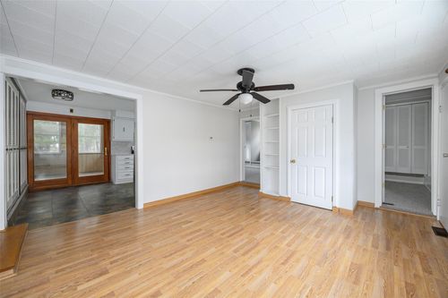 13-11 Eldridge Ln, Red Hook, NY, 12571-1726 | Card Image