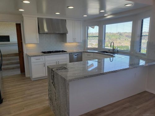 5105 Fontaine Pl, San Diego, CA, 92120-1829 | Card Image
