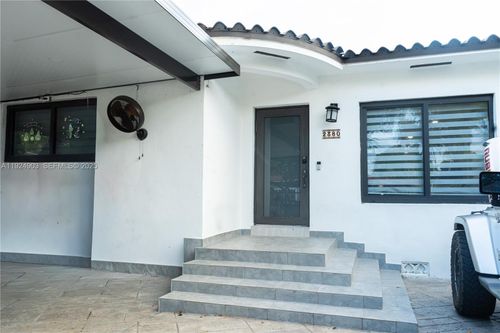 2380 Sw 2nd St, Miami, FL, 33135-1519 | Card Image