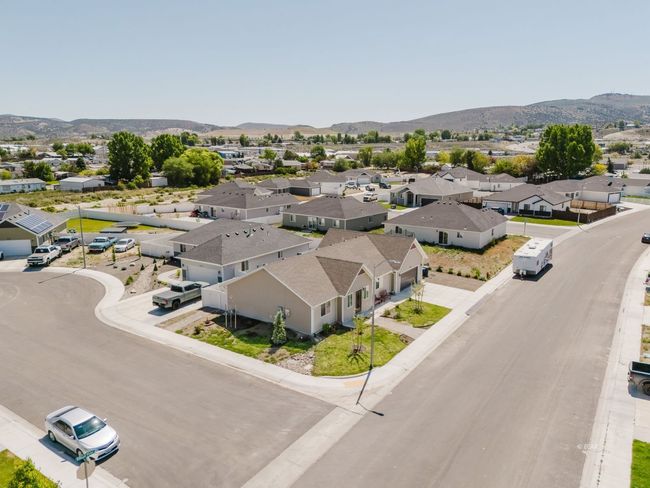 1736 Village Pkwy, House other with 3 bedrooms, 2 bathrooms and null parking in Elko NV | Image 44