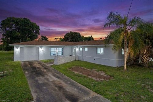 301 Hollywood St, LEHIGH ACRES, FL, 33936-5335 | Card Image