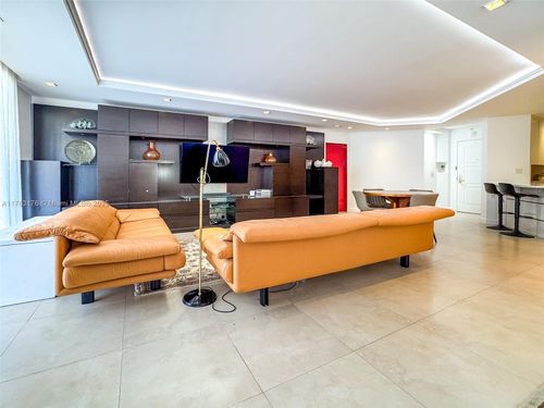 5m-9801 Collins Ave, Bal Harbour, FL, 33154-1815 | Card Image