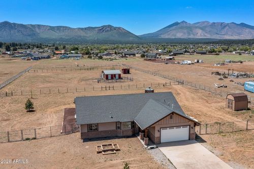 8200 Stardust Trail, Flagstaff, AZ, 86004 | Card Image