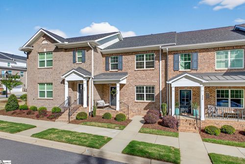 332 Danvers Rd, Greenville, SC, 29607-4072 | Card Image
