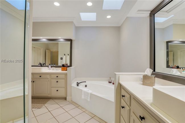 80 Peninsula Dr, House other with 3 bedrooms, 2 bathrooms and null parking in Hilton Head Island SC | Image 34