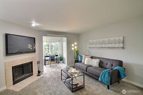 l202-975 Aberdeen Ave Ne, Renton, WA, 98056-2892 | Card Image