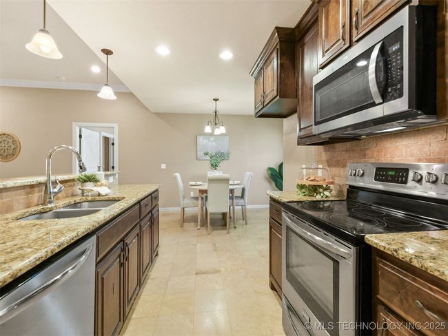 305 Hidden Path, House other with 3 bedrooms, 2 bathrooms and null parking in Ardmore OK | Image 12