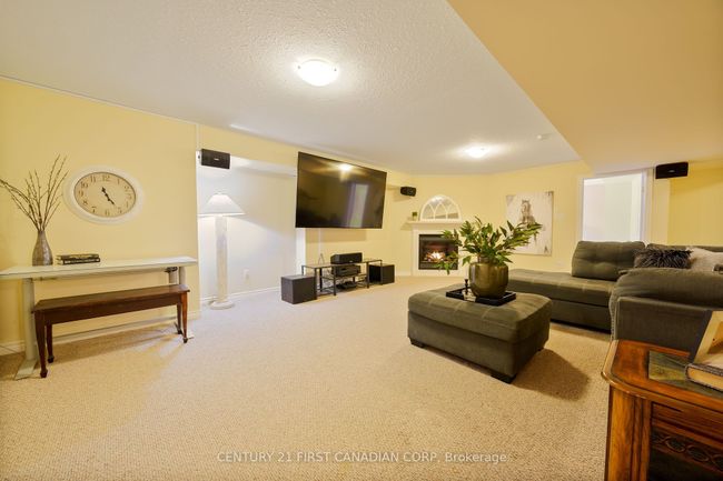 14 Oakwood Links Lane, Condo with 4 bedrooms, 3 bathrooms and 2 parking in Grand Bend ON | Image 26