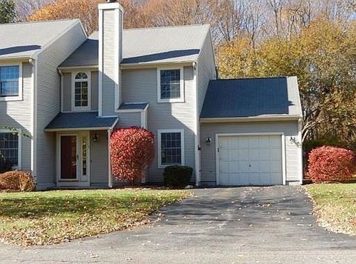 18-18 E Glen Dr, Taunton, MA, 02780-2851 | Card Image