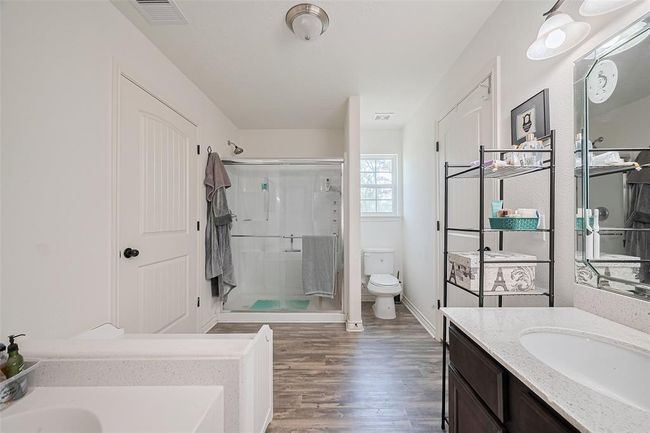 914 Baker Rd, Home with 3 bedrooms, 2 bathrooms and null parking in Rosenberg TX | Image 21